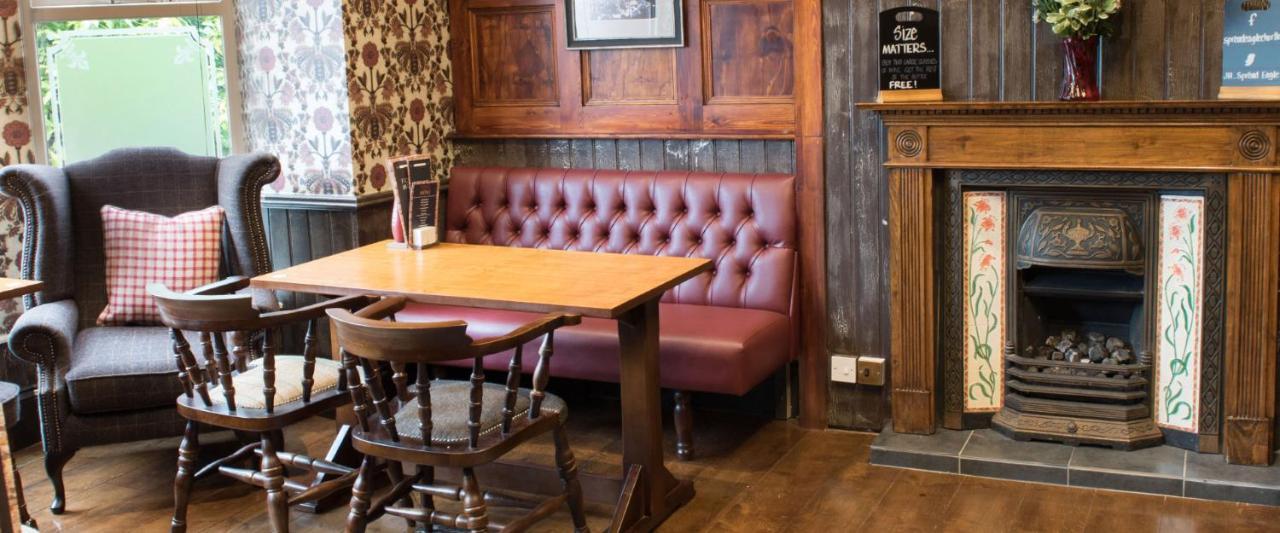 The Spread Eagle Hotel Manchester Bagian luar foto