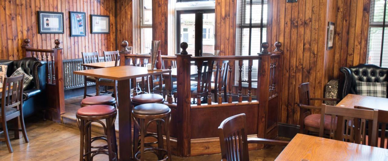 The Spread Eagle Hotel Manchester Bagian luar foto