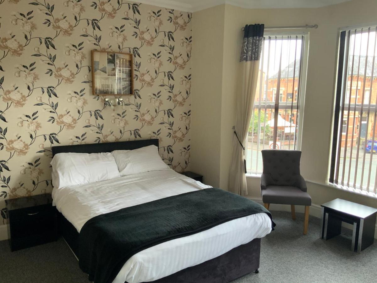 The Spread Eagle Hotel Manchester Bagian luar foto