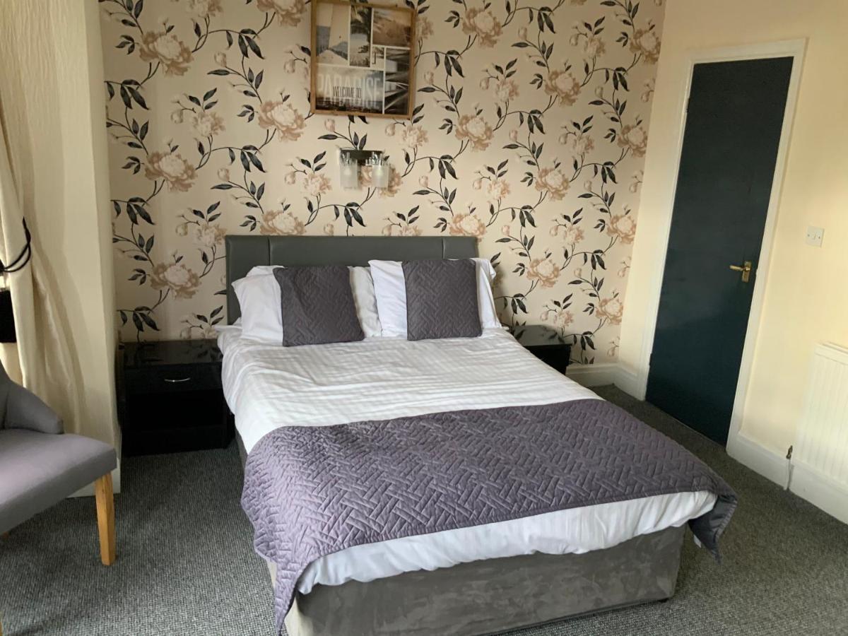 The Spread Eagle Hotel Manchester Bagian luar foto