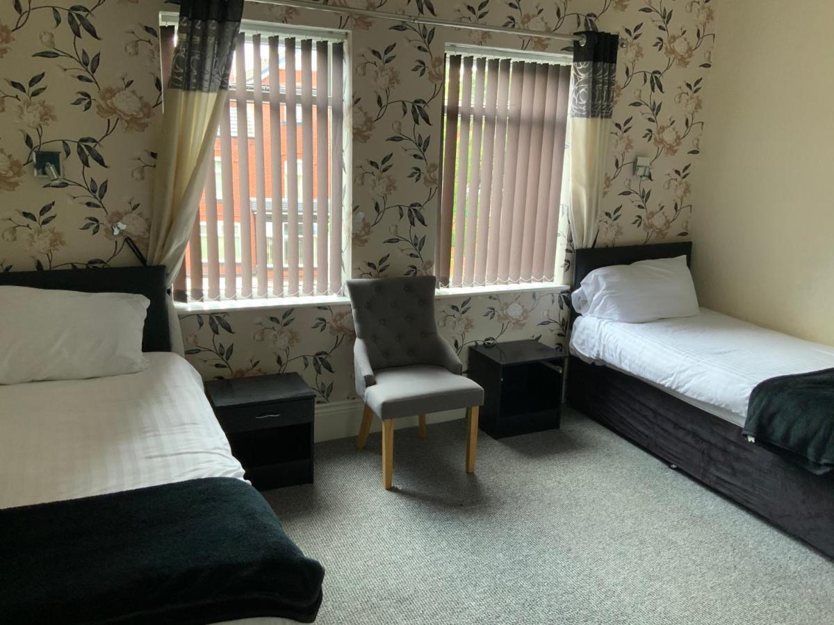 The Spread Eagle Hotel Manchester Bagian luar foto